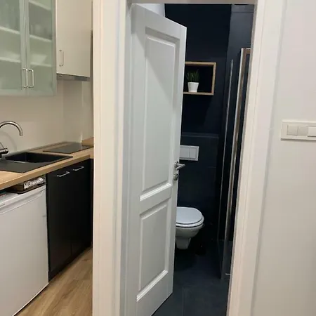 Sb 42 Apartman *