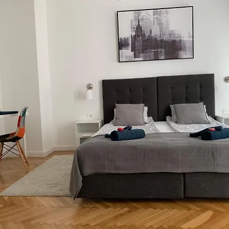 Sb 42 Apartman *